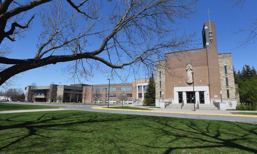 Le Cégep Édouard-Montpetit de Longueuil. Photo: FM 103,3