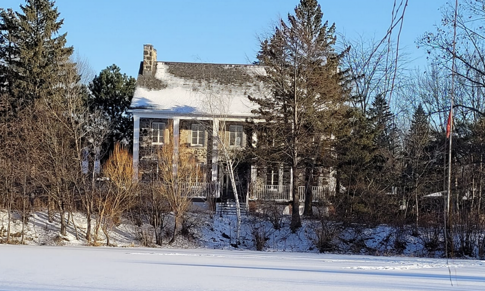 Appel de dossiers d'artistes montarvillois pour le Centre d'exposition