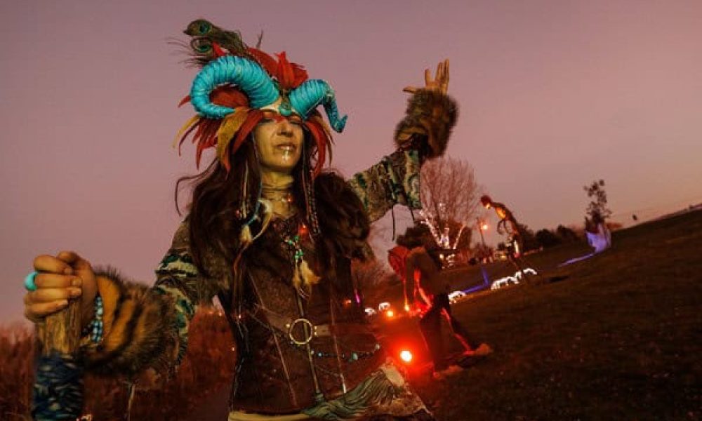 La Ville de Sainte-Catherine soutient financièrement la tenue du populaire événement d'Halloween, le sentier de la frousse au parc Optimiste, pour l'édition 2025.