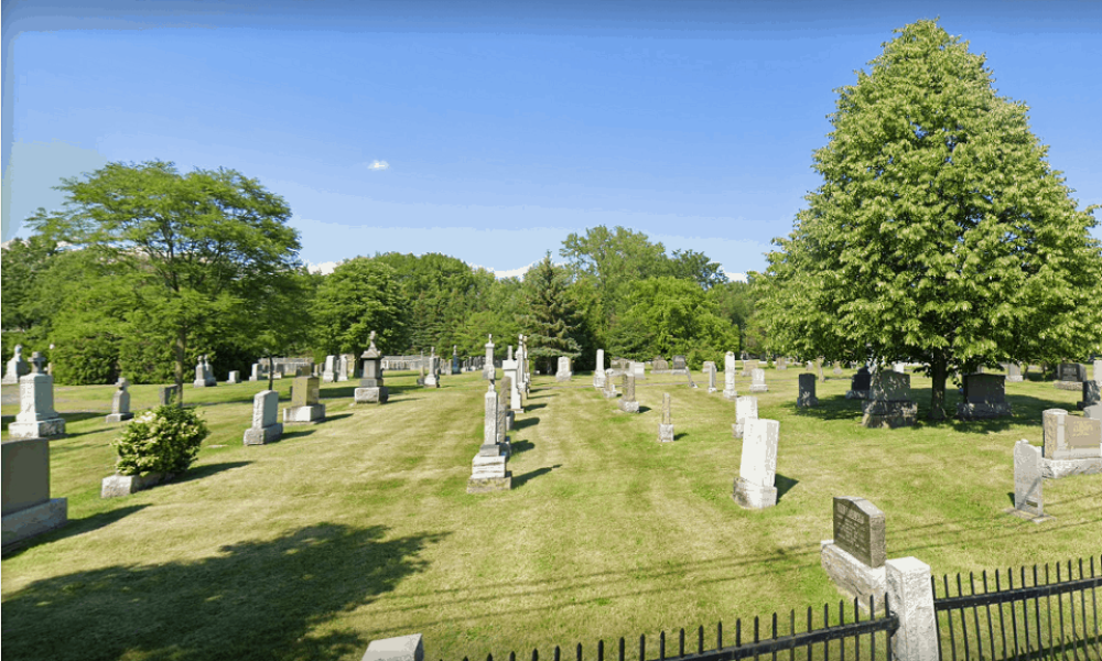 Vandalisme dans un cimetière de Mont-Saint-Hilaire