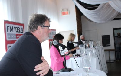 Les candidats à la mairie de Longueiul s'affrontent en débat