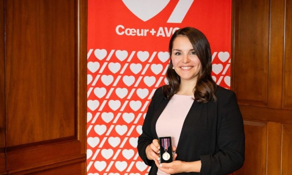 Dre Pachero reçoit la Médaille du roi Charles III