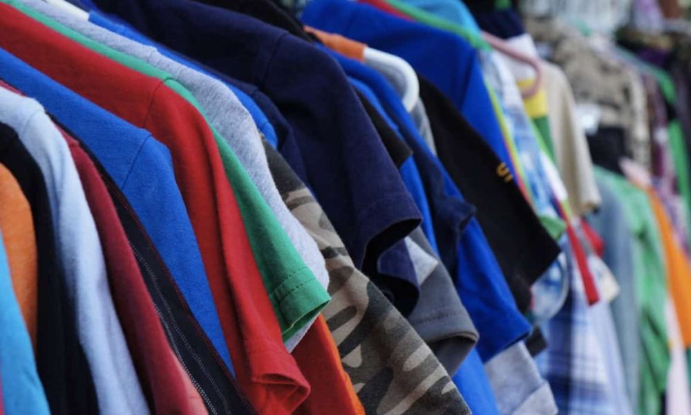 Vente-débarras collective à Saint-Lambert