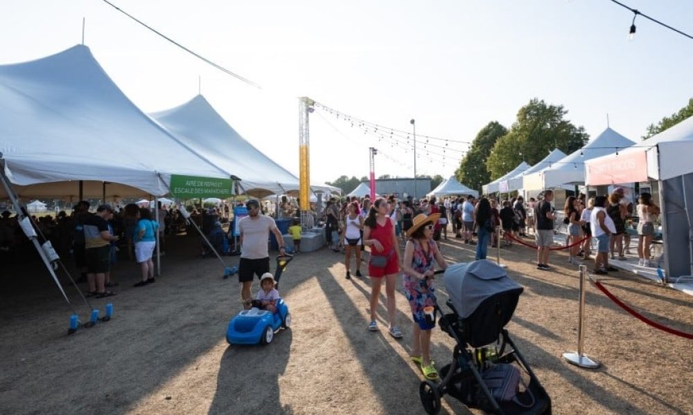 parc,aréna,festin,culturel,artiste,gratuit,rassemblement,mairesse,richesse,événement,soeurs,artifice,scènes,animées,dynamisme
