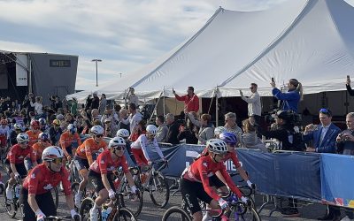 Article: Une foule enthousiaste au départ de la course élite féminin à Brossard