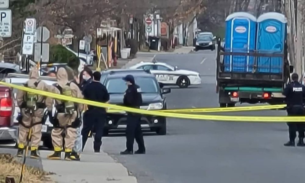 Perquisitions contre un laboratoire clandestin de médicaments à Longueuil.