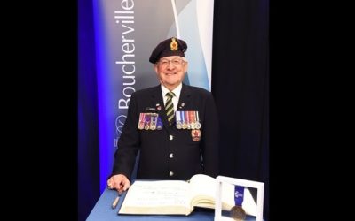 conseiller,décédé,ville,Boucherville,berne,drapeaux,âge,disparu,municipal,district,siècle,fondé,corps,cadets,vie,secondaire,école,jeunes