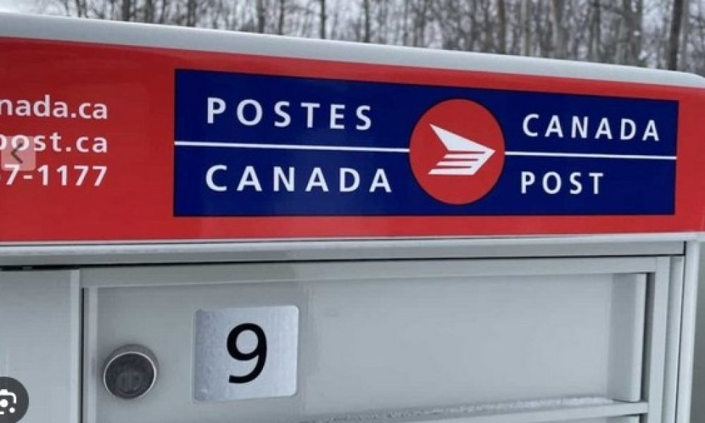 fm1033,Candiac,Postes,boîtes,communautaires,livraison,courrier,société,fédérale,dollars,économie,pays,adresses,plan,municipalités,restantes,organisation,mobilité,raison,endettement