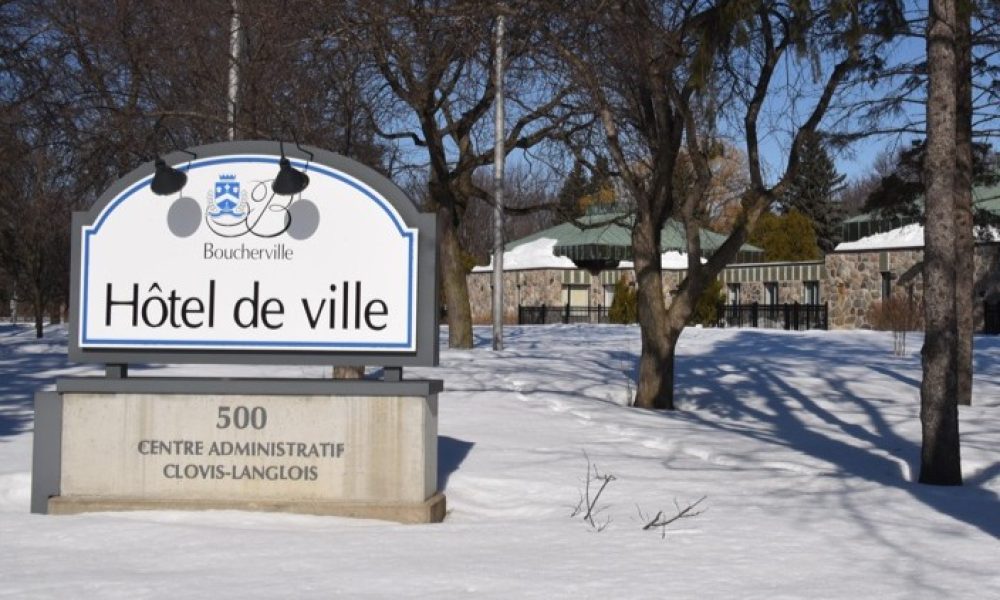 ville,Boucherville,réfection,jour,majeures,routières,séance,conseil,motion,avis,emprunt,segments,chaussée,section,piste,projet,parc,stationnement,montant