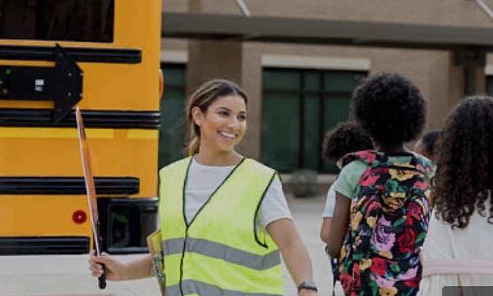 Longueuil fait souligne la semaine des brigadiers scolaires