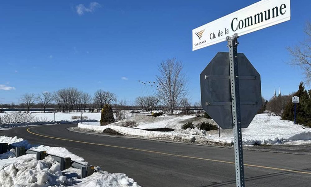 Le chemin de la Commune passe par Varennes