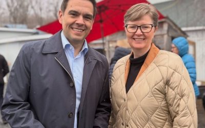 chef,parti,libéral,milieu,communautaire,base,qualité,vie,demandes,résidents,efforts,financement,organismes,ordre,logements,élections,charge,État,santé,éducation