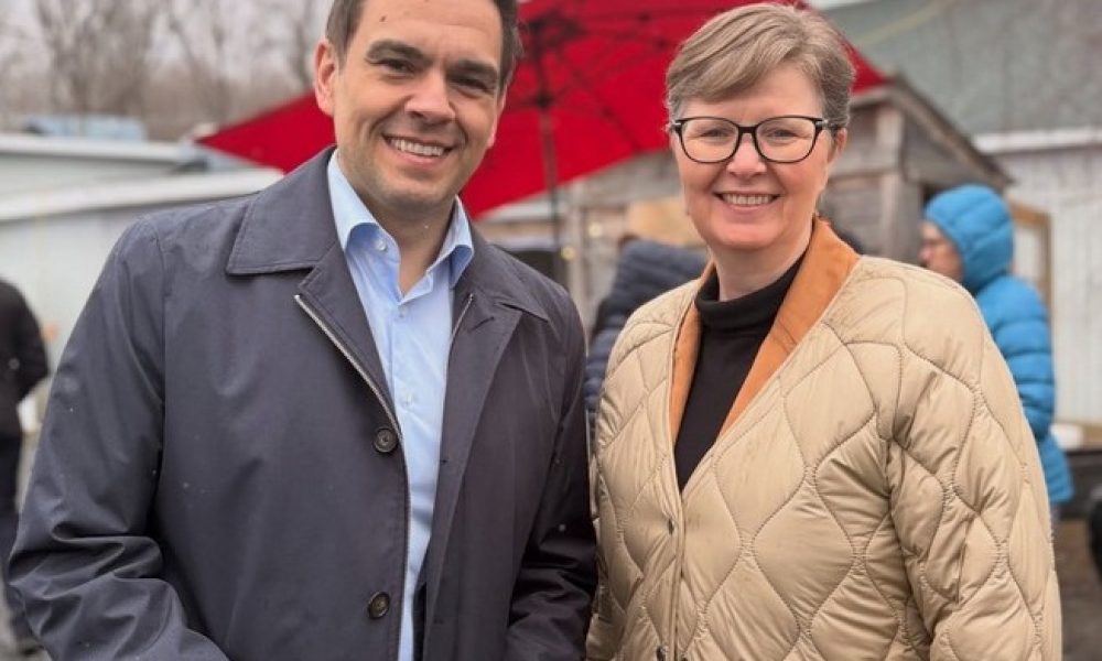 chef,parti,libéral,milieu,communautaire,base,qualité,vie,demandes,résidents,efforts,financement,organismes,ordre,logements,élections,charge,État,santé,éducation