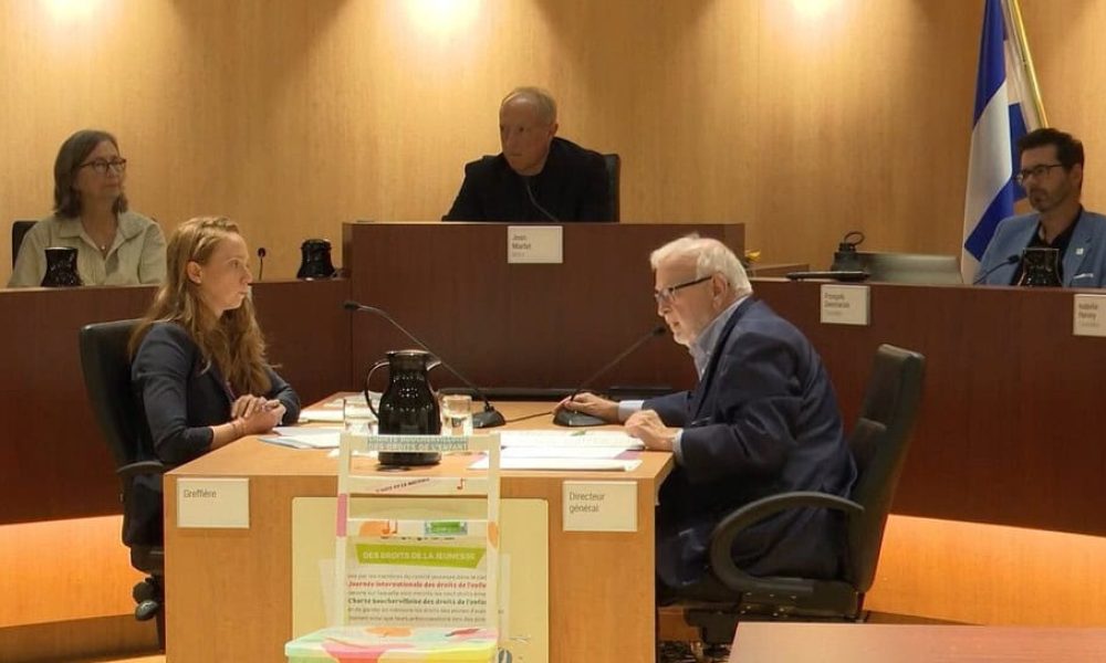 Boucherville,contrats,branchement,terreau,valeur,taxes,boulevard,excavation,sommaire,direction,génie,nouveau,budget,exercice,cours,paiement