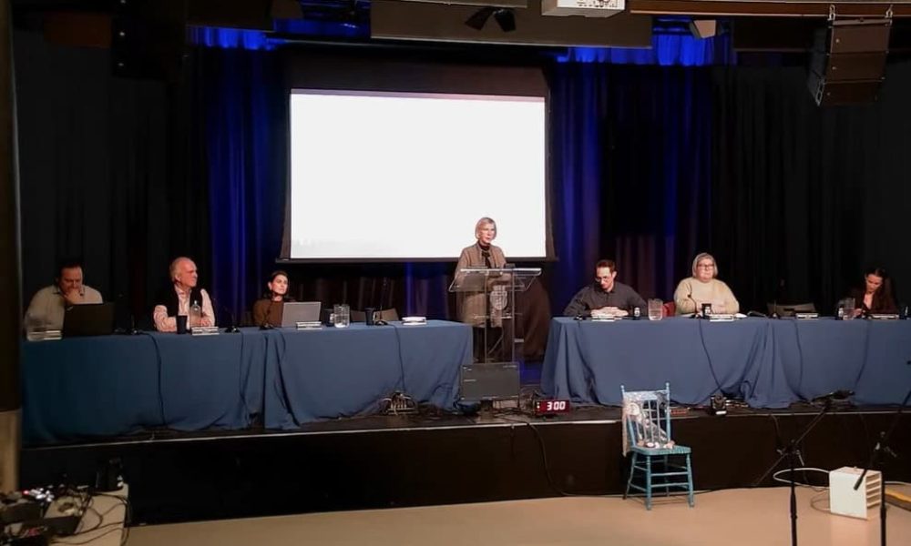 La mairesse de Saint-Lambert défend son point avec l’hôtel de ville