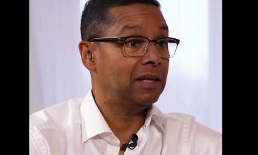 député,Taillon,ministre,avenir,politique,coalition,caucus,prochain,chef,course,démission,transition,temps,sociales,fonctions,portefeuille,retrait,allié,contexte,candidat