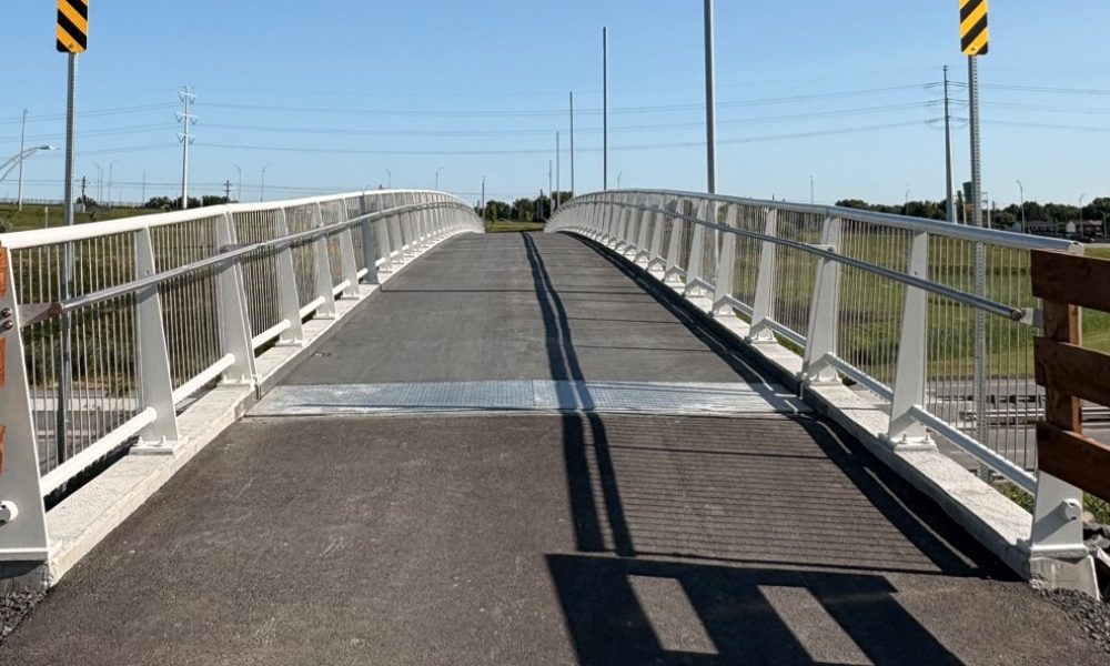 nouvelle,piste,cyclable,pont,Brossard,ville,semaines,déplacements,objectif,adeptes,transport,terre,offre,rapide,marcheuses