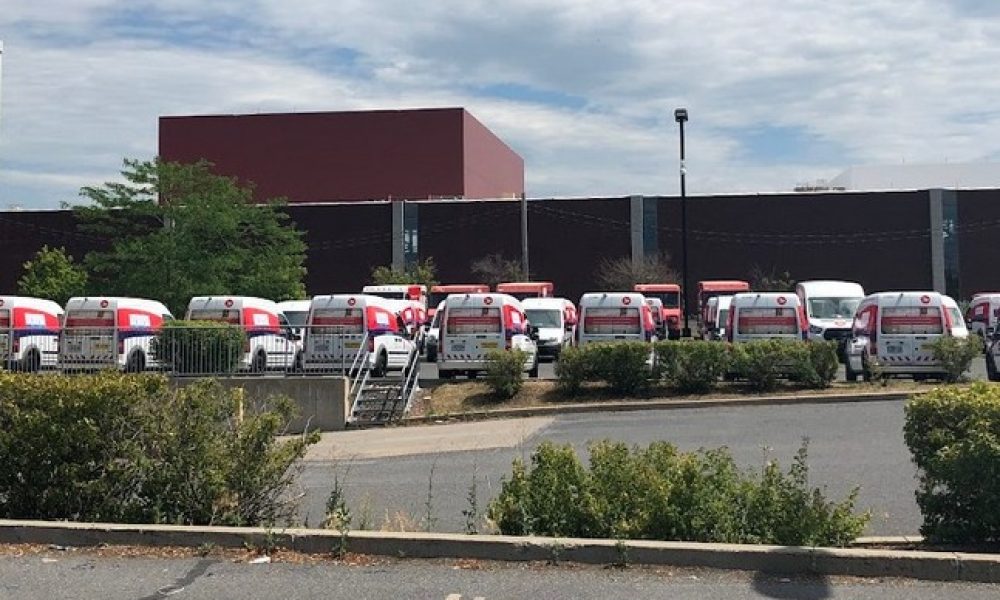 début,travailleurs,Postes,Canada,vote,projets,règlement,grèves,membres,syndicat,avantages,sociaux,ententes,gains,salariale,majorité,pays