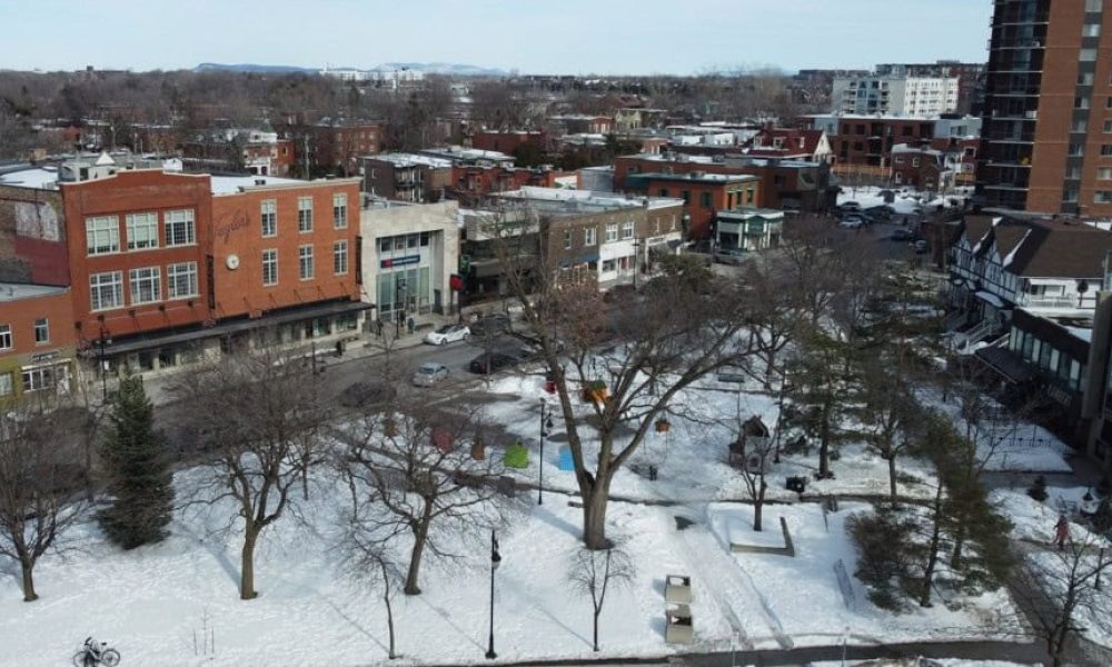 glace,neige,ménage,résident,élus,opérations,trottoirs,scurité,marcheurs,secteur,gels,ouverture,niveau,sorte,dénonce,maire,soucis,eau