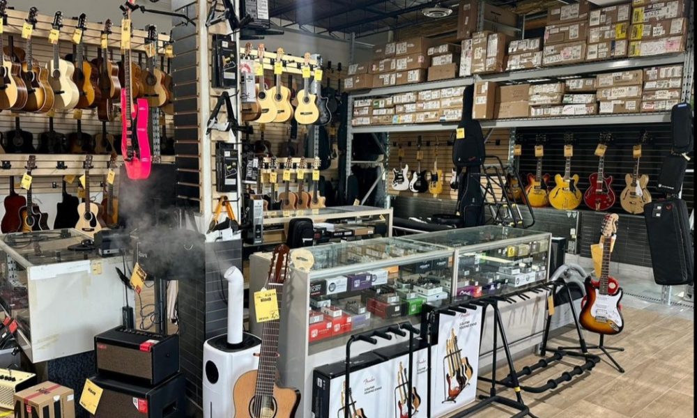 show,musique,succursale,magasin,points, vente,imposé,Montréal,opération,ligne,rabais,vaste,liquidation