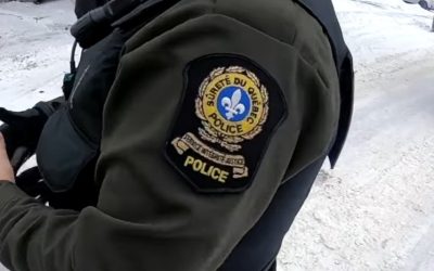 police,bris,enquête,condition,perquisitions,saisir,trafic,activités,opérations,vols.,véhicules,mandat,cellulaires,intervention,somme,équipe