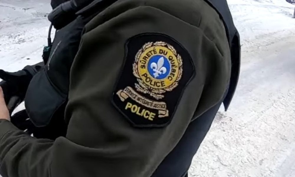 police,bris,enquête,condition,perquisitions,saisir,trafic,activités,opérations,vols.,véhicules,mandat,cellulaires,intervention,somme,équipe