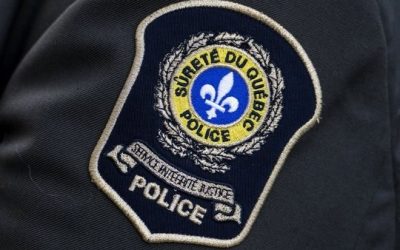 fm1033,homme,balle enquête,restaurant,partie,crimes,unité,majeurs,fusillade,information,suspects,victime,mort,stationnement