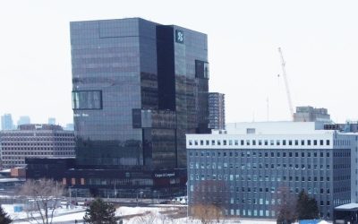 FM1033,UdeS,université,employeurs,classe,rang,Forbes,Canada,campus,Longueuil,pays,catégories,entend,avant,travail.choix,flexibilité,rémunération,constante,consolider,humaine