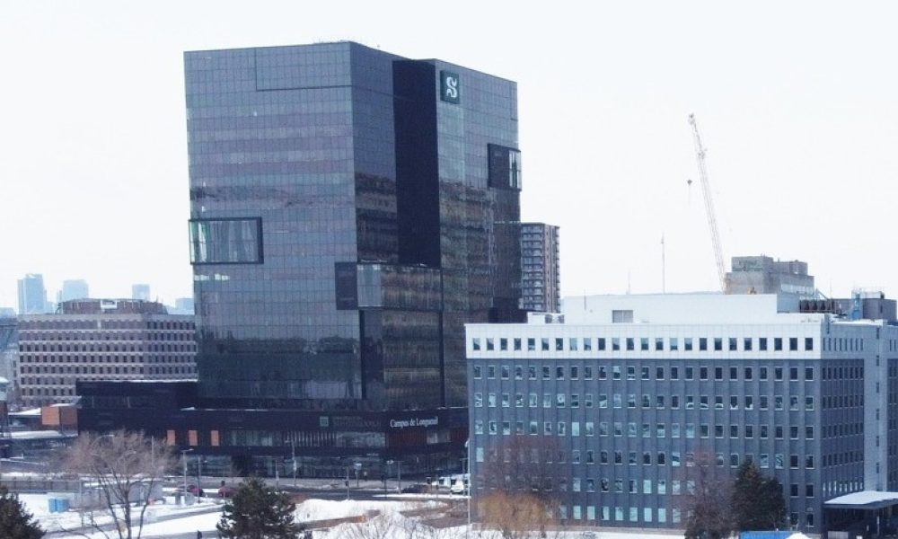 FM1033,UdeS,université,employeurs,classe,rang,Forbes,Canada,campus,Longueuil,pays,catégories,entend,avant,travail.choix,flexibilité,rémunération,constante,consolider,humaine