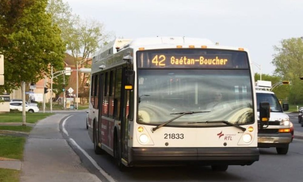 RT',adapter,électrique,centres,transport,Longueuil,travaux,modernisation,autobus,gouvernement,programme,aide,collectif,niveau,installations,ministre,parcs,organisme,projets,montant