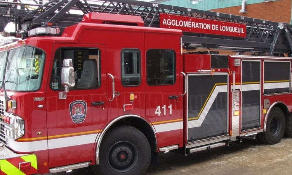 Longueuil,avis,confinement,secteur,rues,ville,incendie,feu,soirée,brasier,présence,services,raison,écocentre,terrain,vigueur