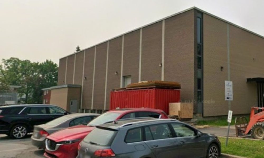 ville,toiture,centre,réfection,niveau,système,entreprise,toit,équipes,municipales,initiales,conseiller,sportif,vie,appel,secteur