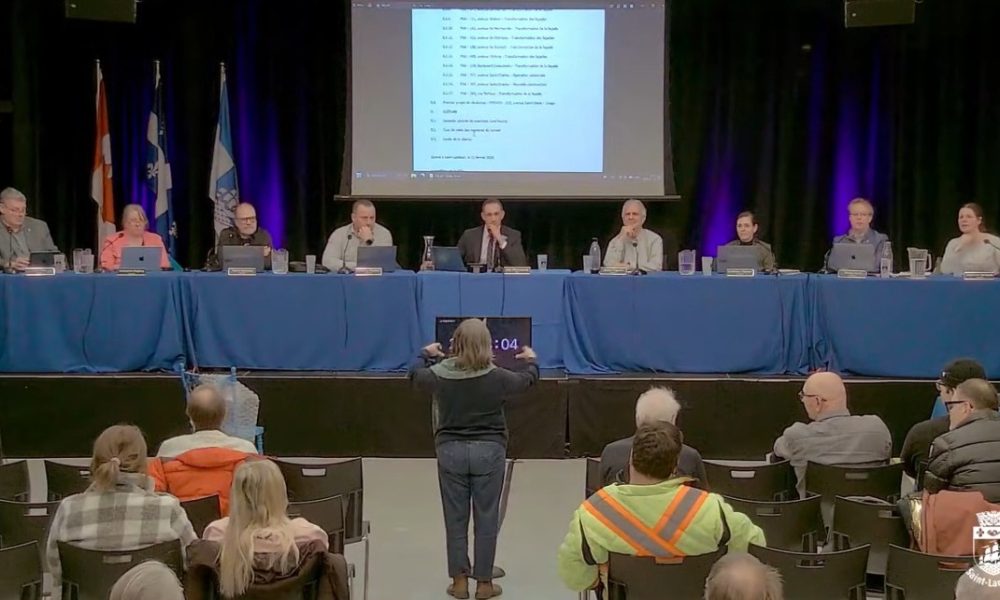 Saint-Lambert,magazine,municipal,résidente,maire,conseillère,local,régulières,facture,élevé,journal,communications,conseil,décision,poste,service