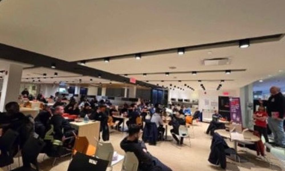 Les employés de Jean Coutu à Varennes votent pour la grève