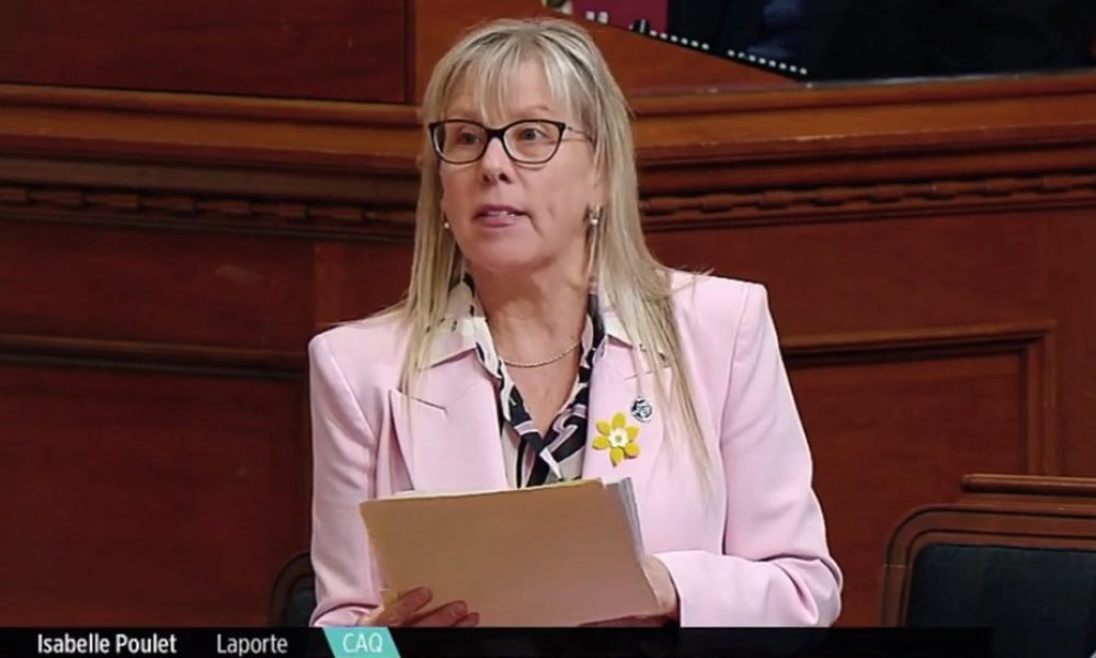 Isabelle Poulet exclue du caucus de la CAQ par François Legault