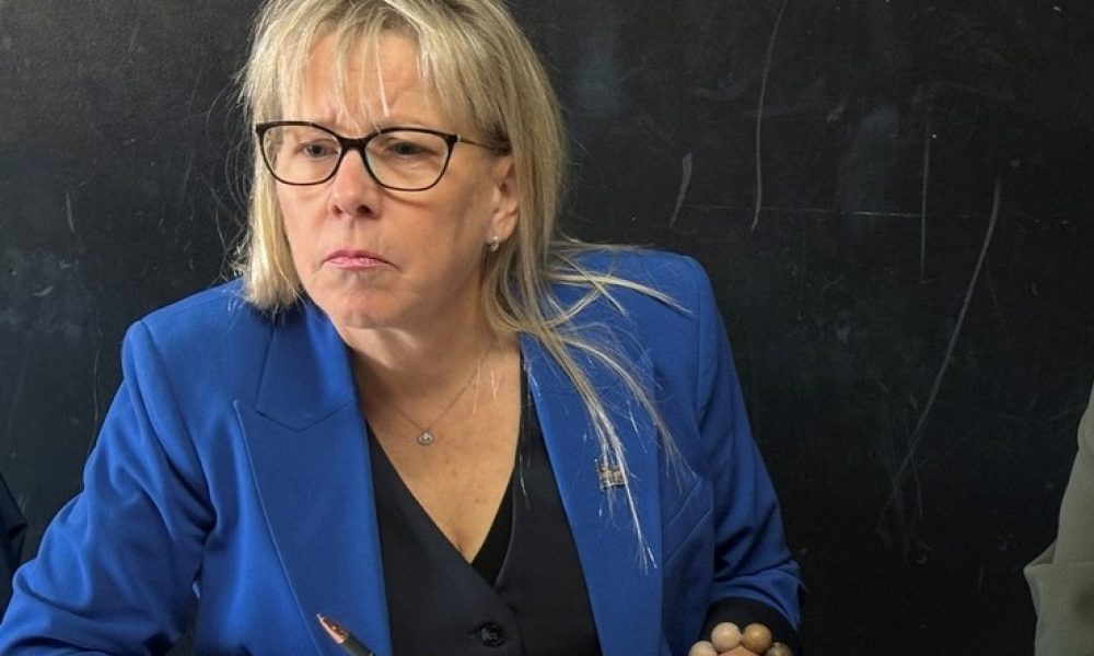 La députée de Laporte Isabelle Poulet à un pas de quitter la CAQ