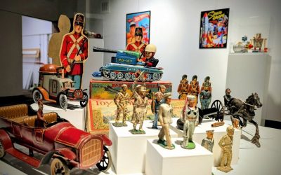 passionnés,collectionneurs,fm1033,collection,jouets,ancien,historique,Brossard,présents,galerie,objets,exposition,époque,but,public,salle,vitrines,histoire,thème