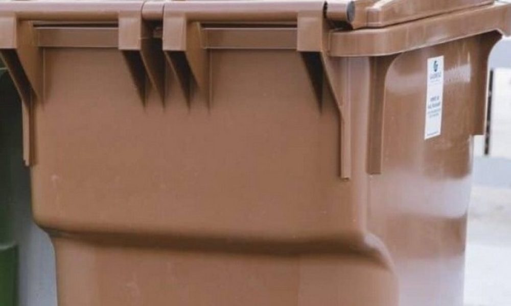 Saint-Hubert,arrondissement,contrat,matière,montant,industries,SÉMECS,collecte,territoire,économies,litres,Varennes,sujet,service,période,bacs,bruns