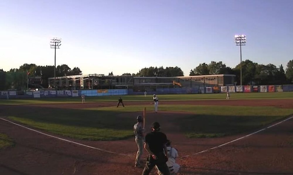 Ducs,baseball,élite,Longueuil,revers,domicile,ligue,formation,différence,points,manche,frappeurs,monticule,prestation,offensive,patience,erreur