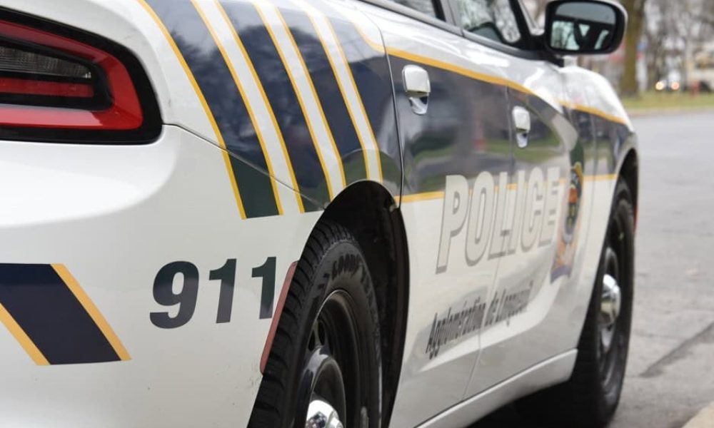 individus,police,Longueuil,effraction,arrestation,faits,secteur,résidentiel,ciblé,suspect,immeuble,femme,propriété,agent,intervention,autorités