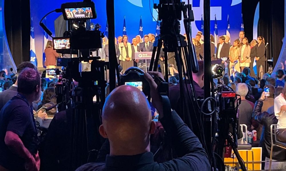 soirée,électorale,Longueuil,Montréal,candidats,circonscription,local,victoire,satisfaction,question,projet,référendum,discours,chef,constat,mesures,sécurité,aéroport