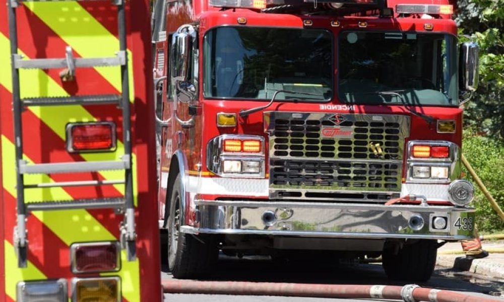 familles,rue,incendie,Longueuil,personnes,raison,immeuble,étages,fumée,pompiers,chef,dommages,dollars,sinistrés,feu,échelles,balcon,blessées