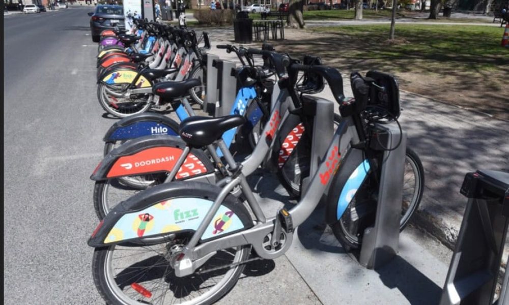 Brossard,Bixi,REM,ville,service,communication,semaine,coûts,directrice,démarche,comité,mobilité,durable,raison,densité,population,rapide,organisme,feu