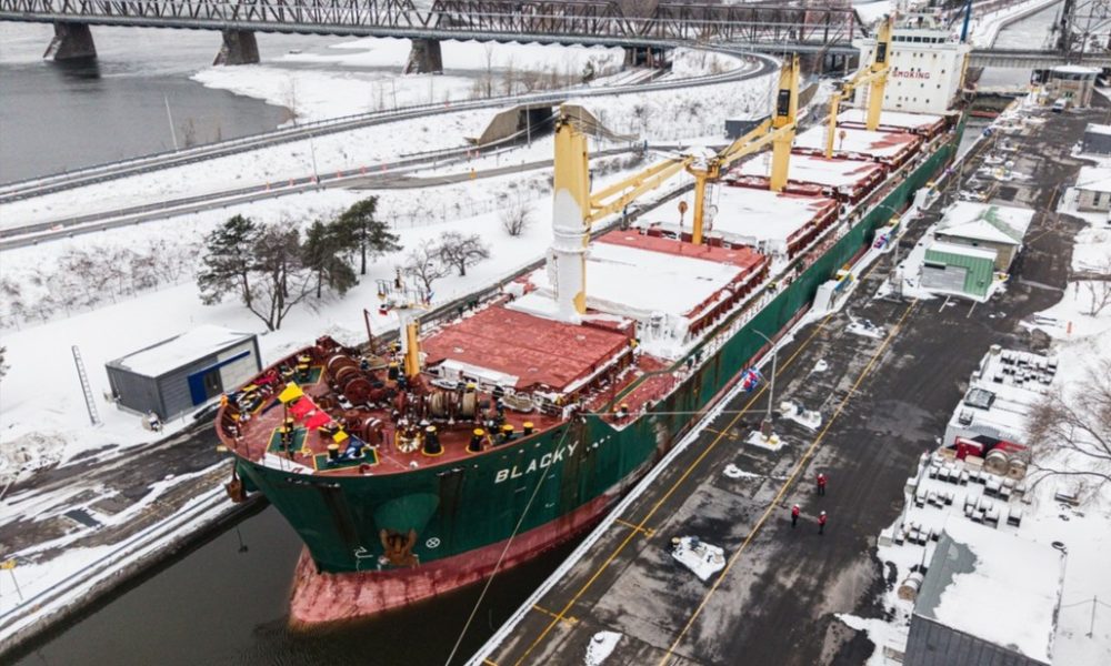 voie,maritime,opérations,service,arrivée,printemps,saison,navigation,période,situation,lac,compagnie,contexte,direction,corridor