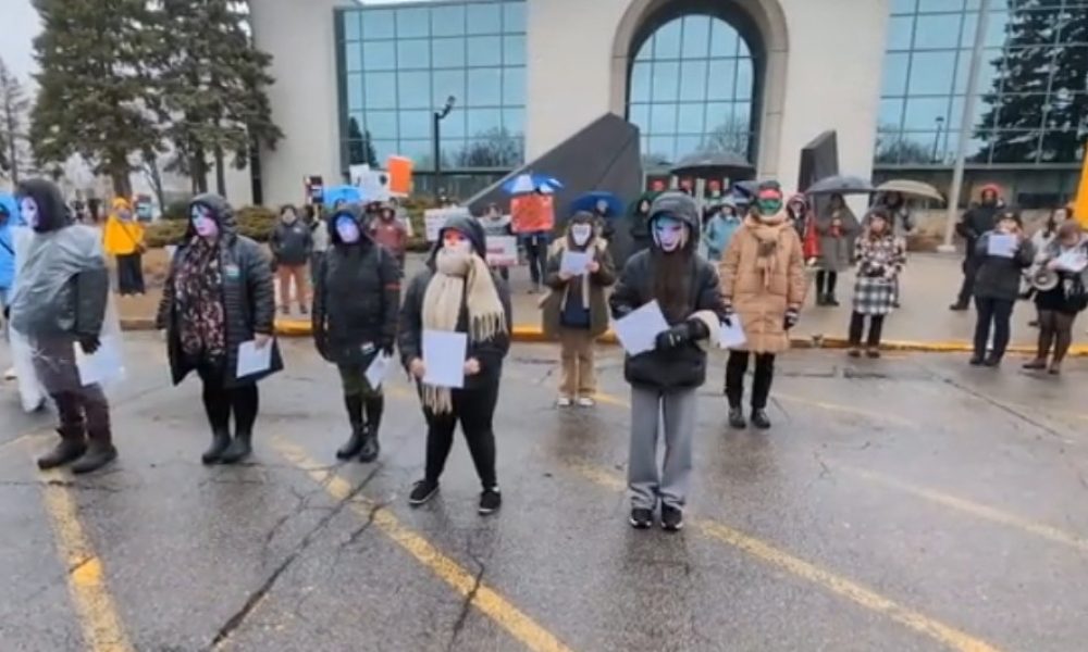 centres,femmes,maisons,personnes,palais,justice,organismes,communautaires,situations,violence,panier,filet,messages,victimes,craintes,sortir,support,gouvernement,témoigné
