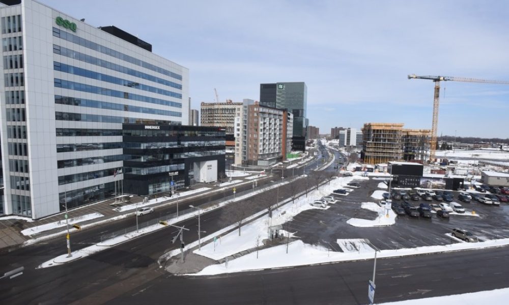 ville,Longueuil,UMQ,adhésion,union,municipalités,coût,taxes,politique,décisions,intérêts,forum,habitant,cotisation,personnes,population,achats,raison,dollars,masse,salariale