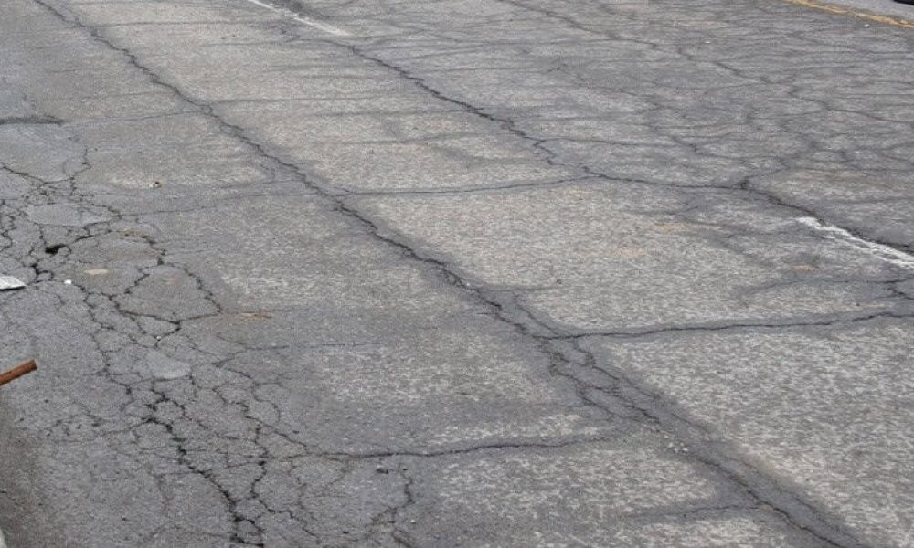 route,Longueuil,rues,troues,ville,contrat,fissures,sceller,appel,nouvel,décision,raison,concurrence,résultats,soumission,bonne,entreprise,cher,travaux