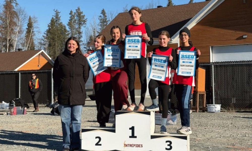 Montérégie,podium,provincial,cross-country,jeunes,athlètes,compétition,semaine,rang,classement,épreuve,forêt,place,collège,école,création,médaille