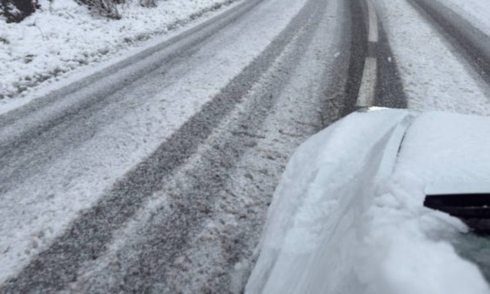 fm1033,routes,neige,grésil,enneigées,circulation,pneus