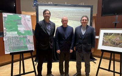 Le directeur général de Nature-Action Québec, Pascal Bigras, le maire de Boucherville, Jean Martel et le directeur général de la CMM, Massimo Iezzoni - FM 103,3